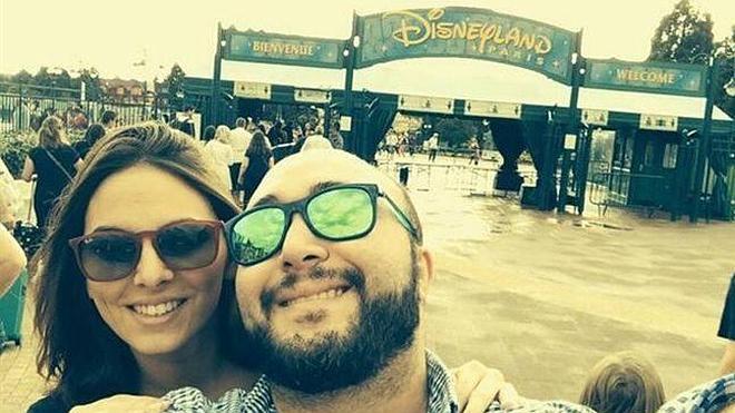 Kiko Rivera disfruta con su nuevo amor en Disneyland Paris