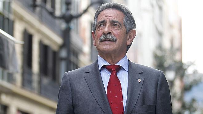Miguel Ángel Revilla apoya a Frank de la Jungla