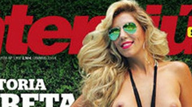 'Interviú' desnuda a la cantante Rebeca