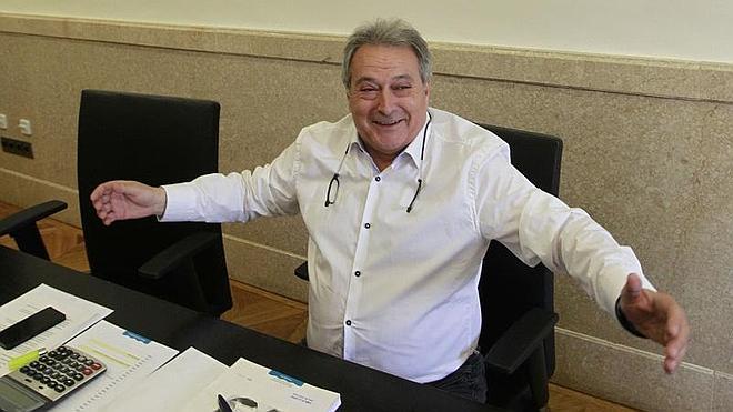 Rus repetirá en 2015 como candidato a la alcaldía de Xàtiva y desea seguir como presidente de la Diputación