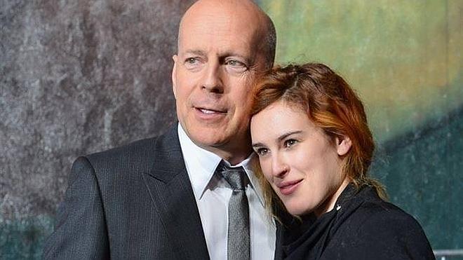 El novio de la hija de Bruce Willis tiene miedo de conocer a su suegro