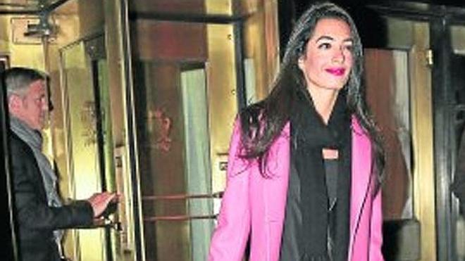 La prometida de George Clooney celebra su despedida de soltera