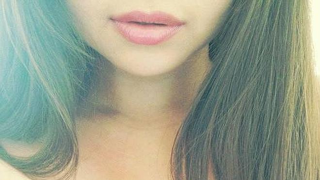 Selena Gómez niega salir desnuda en unas polémicas fotos que corren por la web