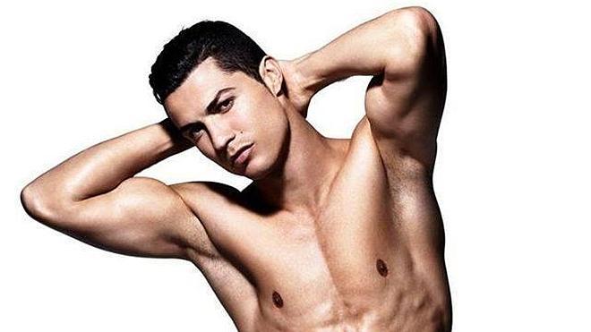 Cristiano Ronaldo también se moja en agua helada por la ELA