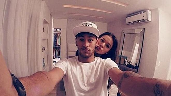 Neymar rompe con su novia Bruna Marquezine durante sus vacaciones en Ibiza