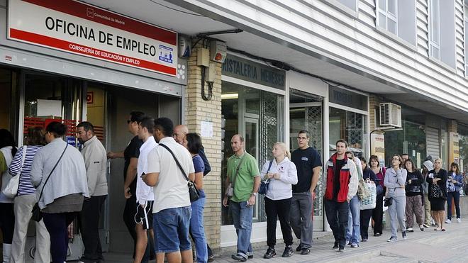 El porcentaje de universitarios valencianos en paro duplica al de estudiantes de FP