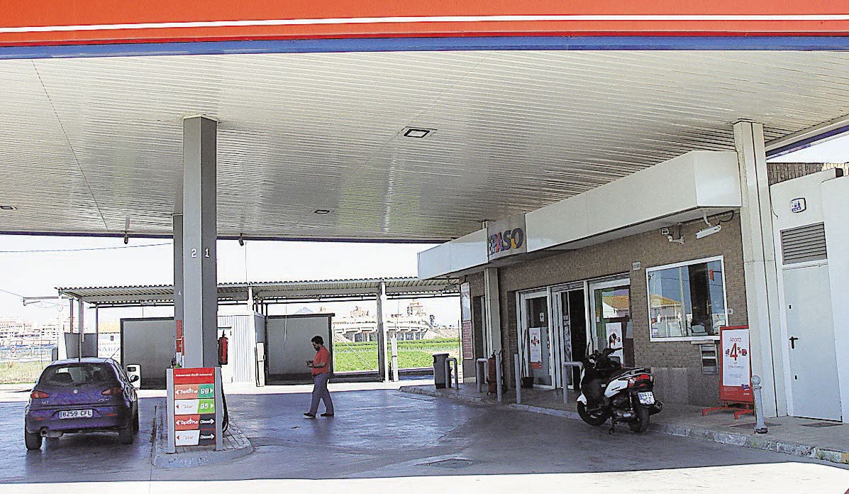 Valencia tiene la gasolina más barata de la Comunitat