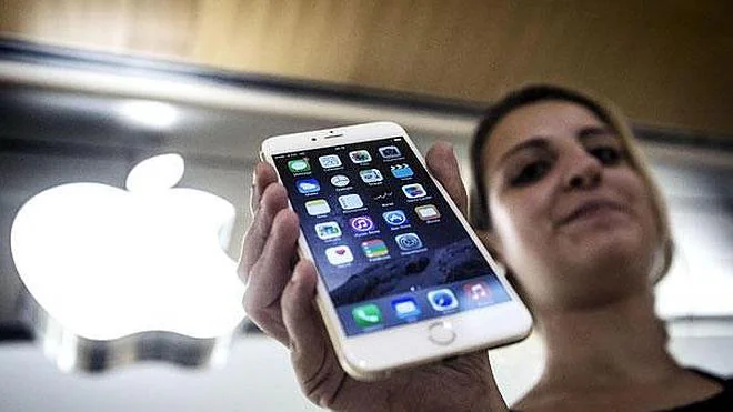Un fallo en el iOS 8 borra la información de los iPhone almacenada en la nube
