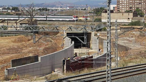 Fomento activa un grupo de trabajo para preparar las ayudas europeas al corredor mediterráneo