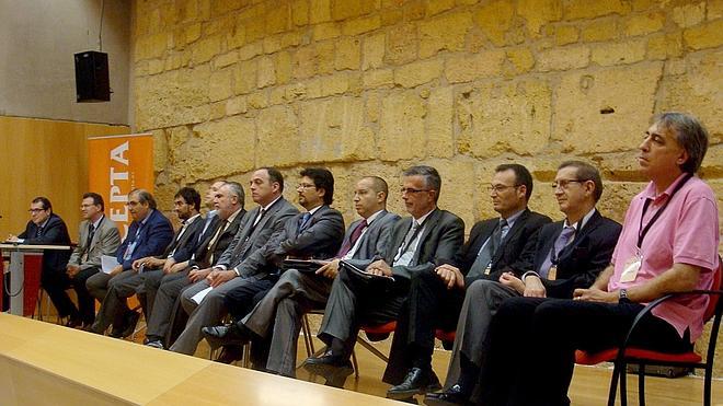 Los empresarios fijan 2017 como fecha para la llegada del corredor mediterráneo