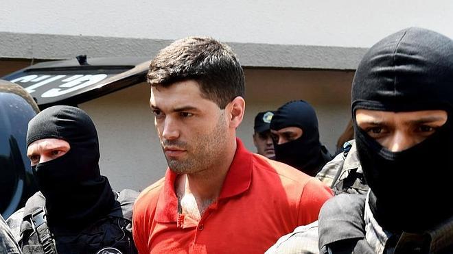 Un asesino en serie pregunta a la policía si puede matar a otros presos en la cárcel