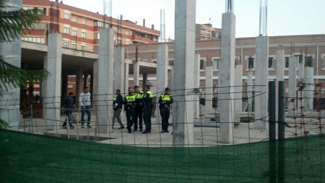 Muere al caer desde una altura de 15 metros en una finca abandonada