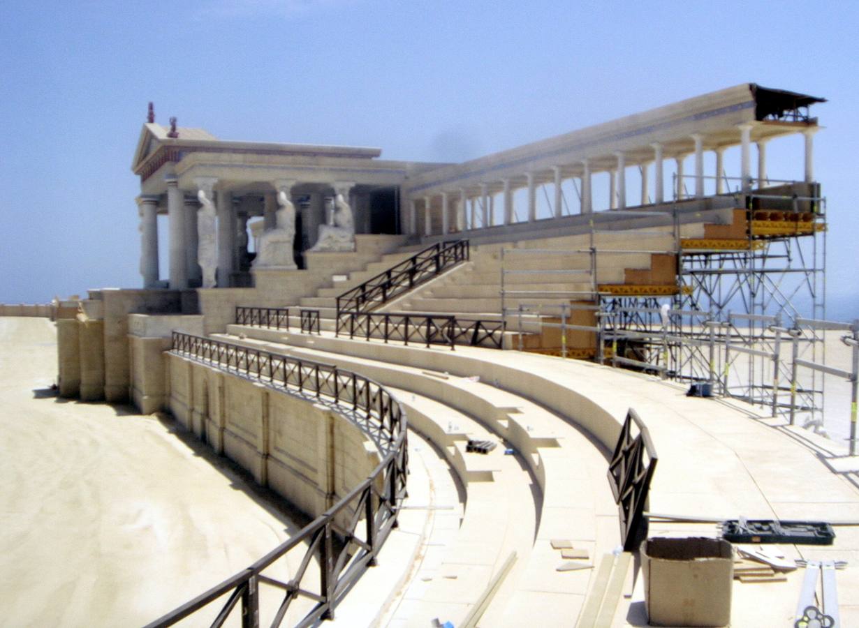 La Generalitat acusa a Joaquín Almunia de colaborar en «destruir» la Ciudad de la Luz