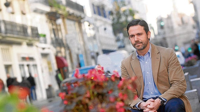 Los comerciantes proponen un plan de usos cultural para la plaza del Ayuntamiento