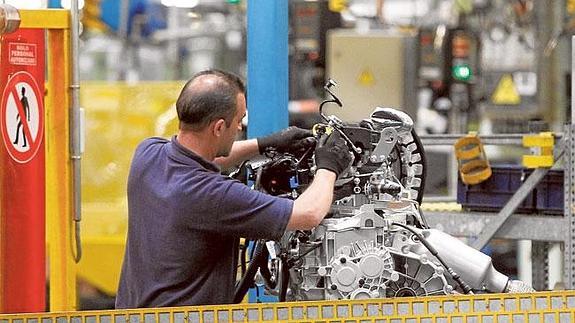 Ford Almussafes incorpora a 200 empleados y contratará a 800 más el año que viene