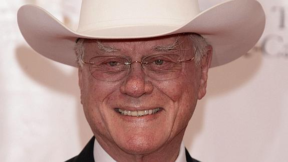 Larry Hagman ('Dallas'), acusado de incumplimiento de contrato por morirse