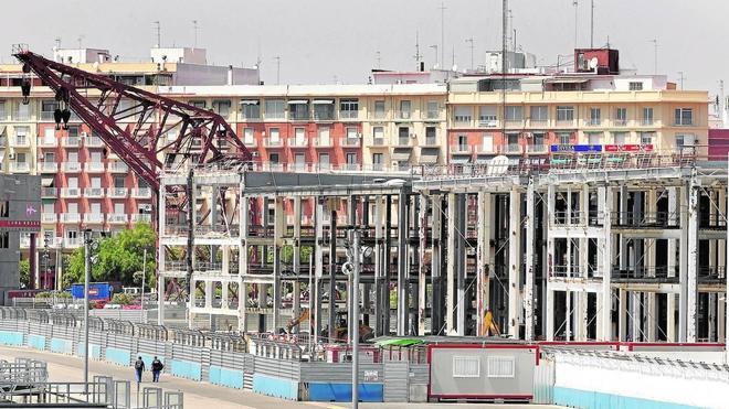 La Marina se ofrece a los inversores