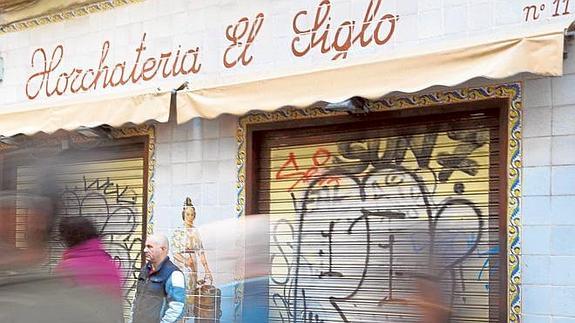 El final de la renta antigua amenaza a 9.000 comercios tradicionales de la Comunitat