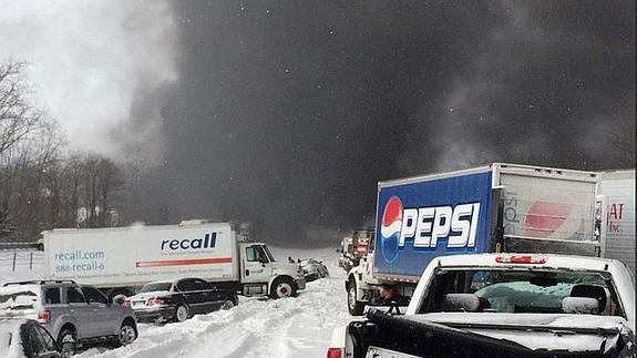 Una colisión de más de 100 vehículos