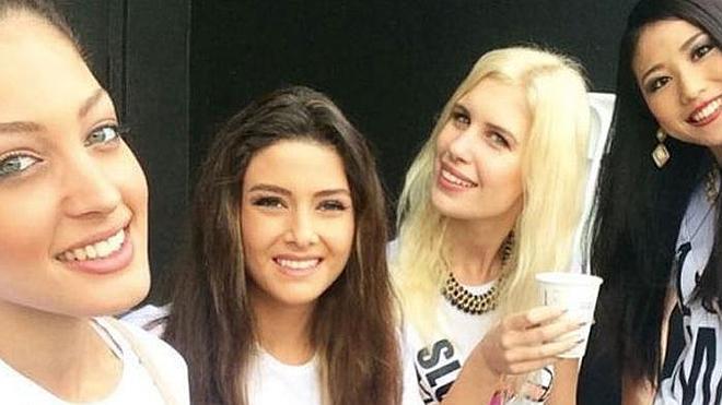 Polémica por un 'selfie' de Miss Israel y Miss Líbano