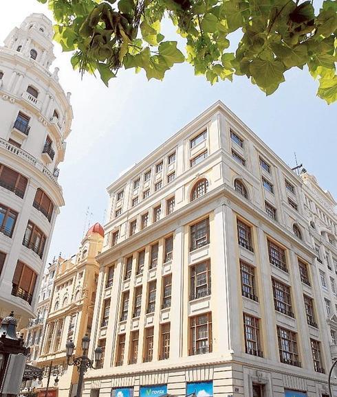 Un socio de Martínez Loriente compra el edificio de Telefónica en Valencia