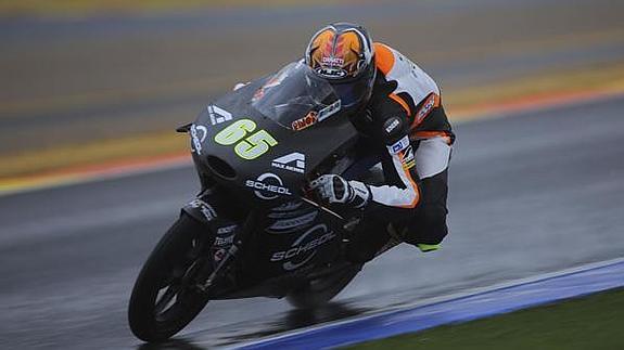 La lluvia protagoniza la segunda jornada de entrenamientos en Valencia