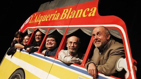 'L'Alqueria Blanca' salta de Canal 9 al teatro