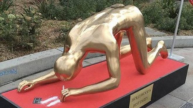 La estatua que está escandalizando a Hollywood