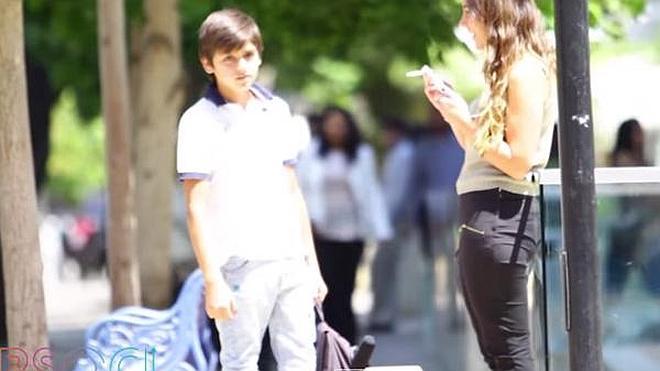 ¿Cómo reaccionarías si un niño de 12 años te pidiese fuego para fumar?