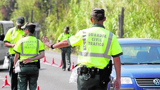 Siete de cada diez recursos de vecinos se deben al pago de multas de tráfico