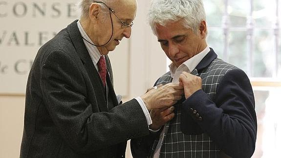 Les Corts eligen al guitarrista Ximo Tébar como miembro del Consell Valencià de Cultura