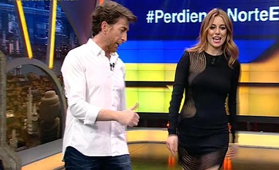 Blanca Suárez seduce a Pablo Motos con un vestido lleno de transparencias