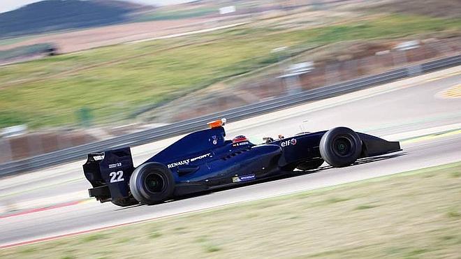 Roberto Merhi correrá las World Series by Renault 2015 con Pons Racing