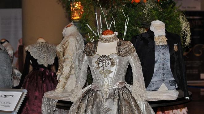 Exposición de indumentaria tradicional valenciana