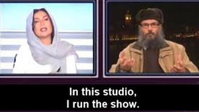 Una presentadora libanesa pone firme a un islamista en directo