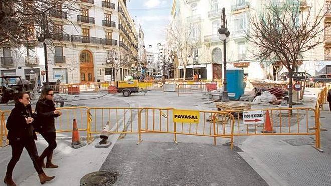 Comercios del centro reclaman que se limiten las terrazas en las nuevas aceras del Ensanche