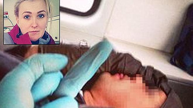 Despiden a una enfermera rusa por hacerse selfies con personas moribundas