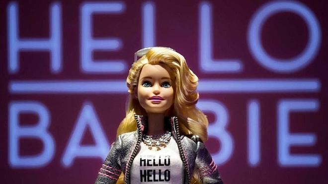 Hello Barbie, la polémica muñeca que espía a los niños