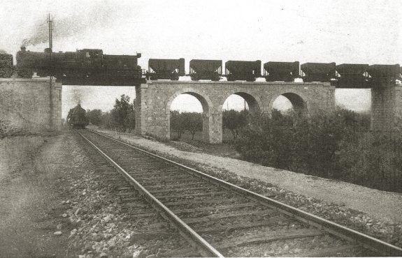 El mítico tren Ojos Negros-Sagunto, de la mina y la siderurgia a la Vía Verde