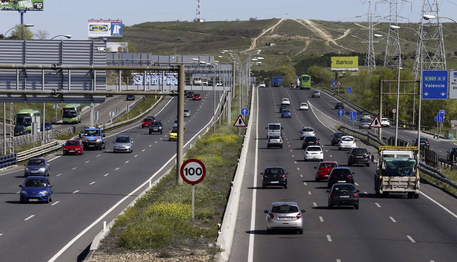 Seis kilómetros de retenciones en la A-3 a la altura de Ribarroja