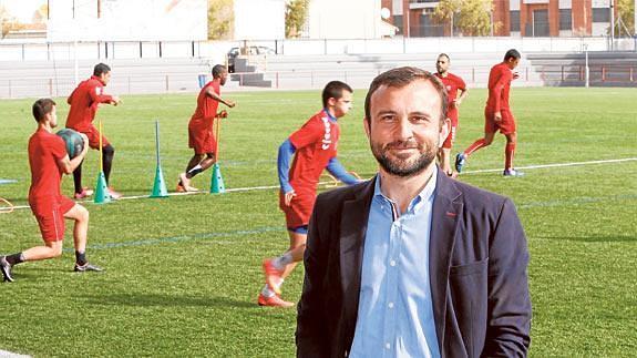 Toni Hernández: «Si ascendemos, seríamos el equipo perfecto para que Valencia y Levante formaran a jugadores»