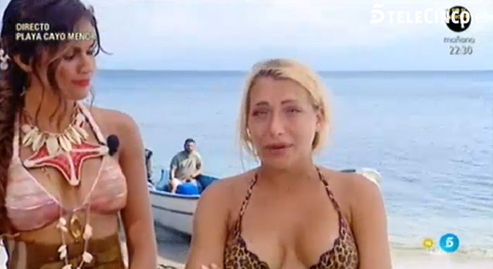 'Supervivientes': Elisa, a punto de abandonar por no tener un peine