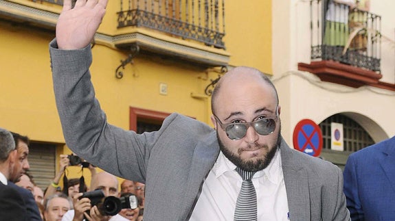 Kiko Rivera pide 300.000 euros por la exclusiva de su boda