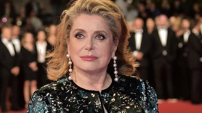 Catherine Deneuve odia los 'selfis'