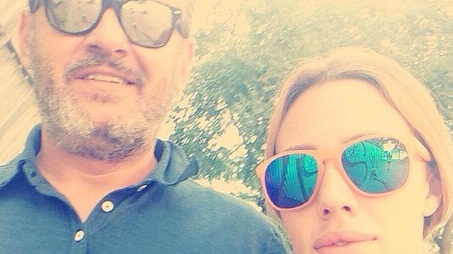 Miki Nadal y Carola Escámez, padres de una niña llamada Carmen