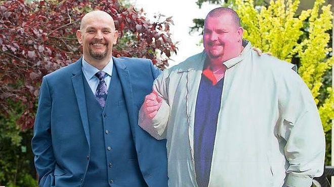 Pierde 114 kg después de que una enfermera le dijera que era un milagro que siguiera vivo