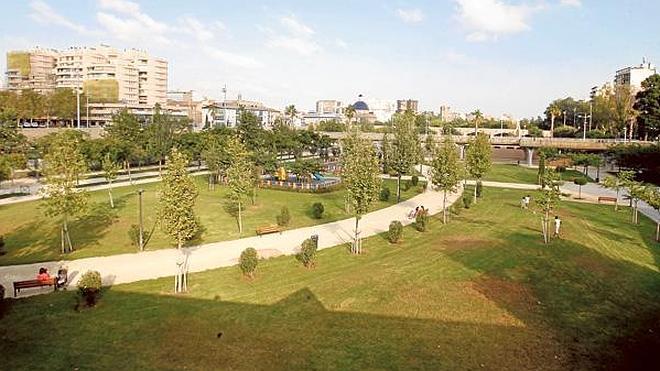 Un sistema de riego inteligente permitirá gestionar el jardín del Turia desde un móvil