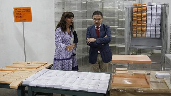 El almacén para las elecciones del 24-M ya guarda las 83.525.500 papeletas