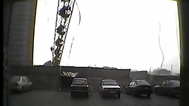 El viento derriba una grúa en Rusia