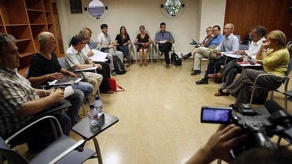 PSPV, Compromís y Podemos acuerdan un programa pero siguen sin decidir la presidencia